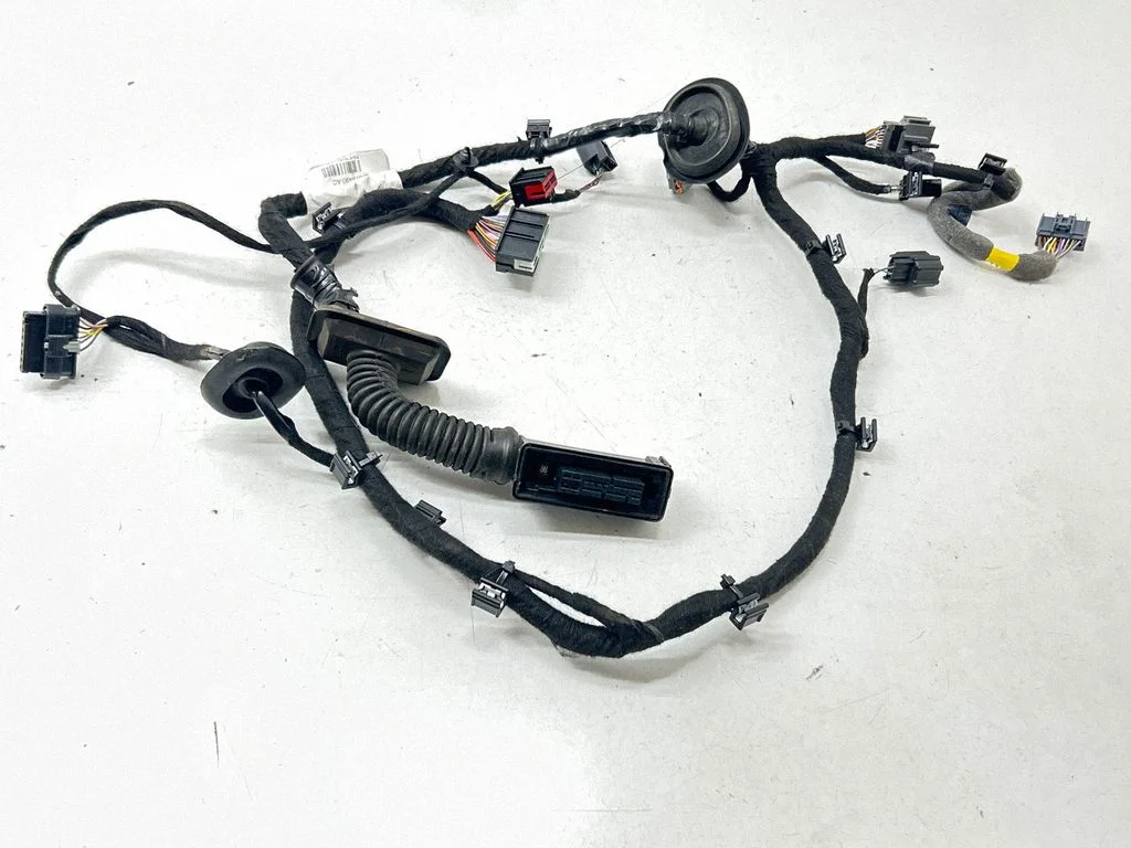 Esiukse juhtmestik D33426668