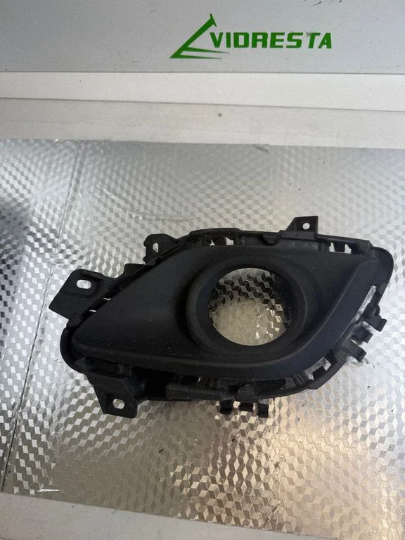 Kratka / ramka halogenu – Mazda 6 (2016-2018)