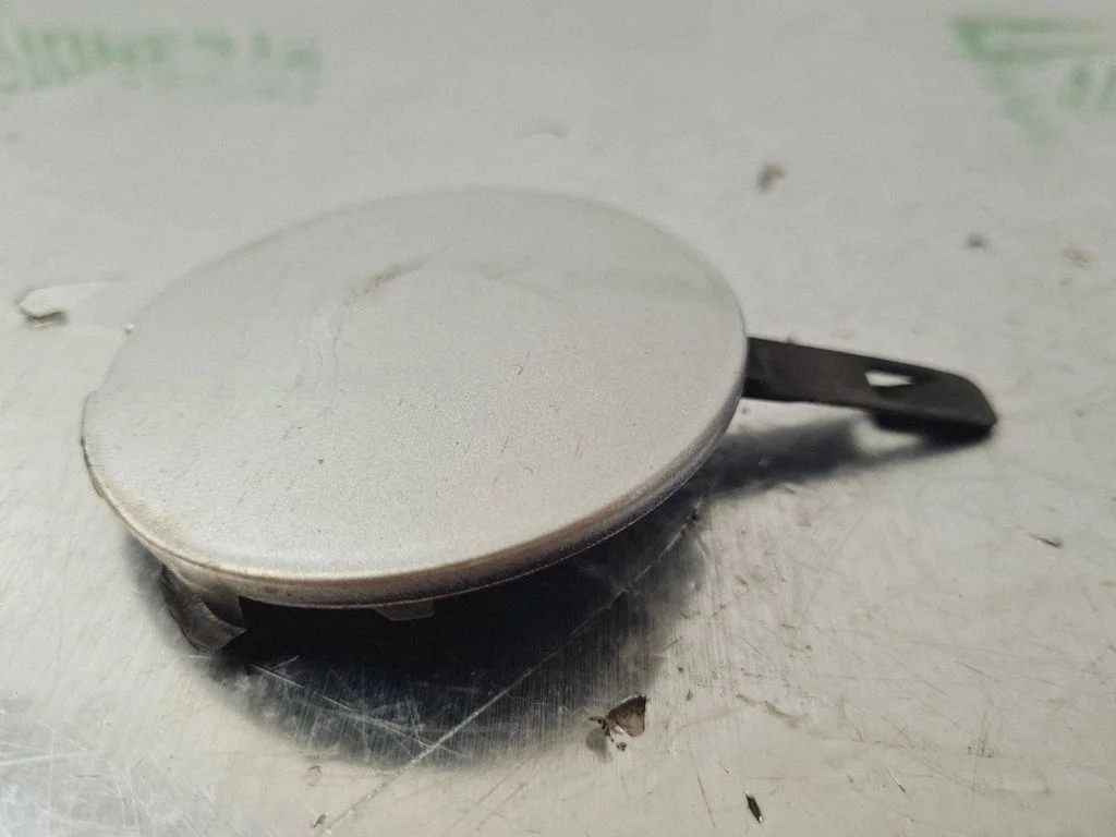 Front tow hook cap/cover