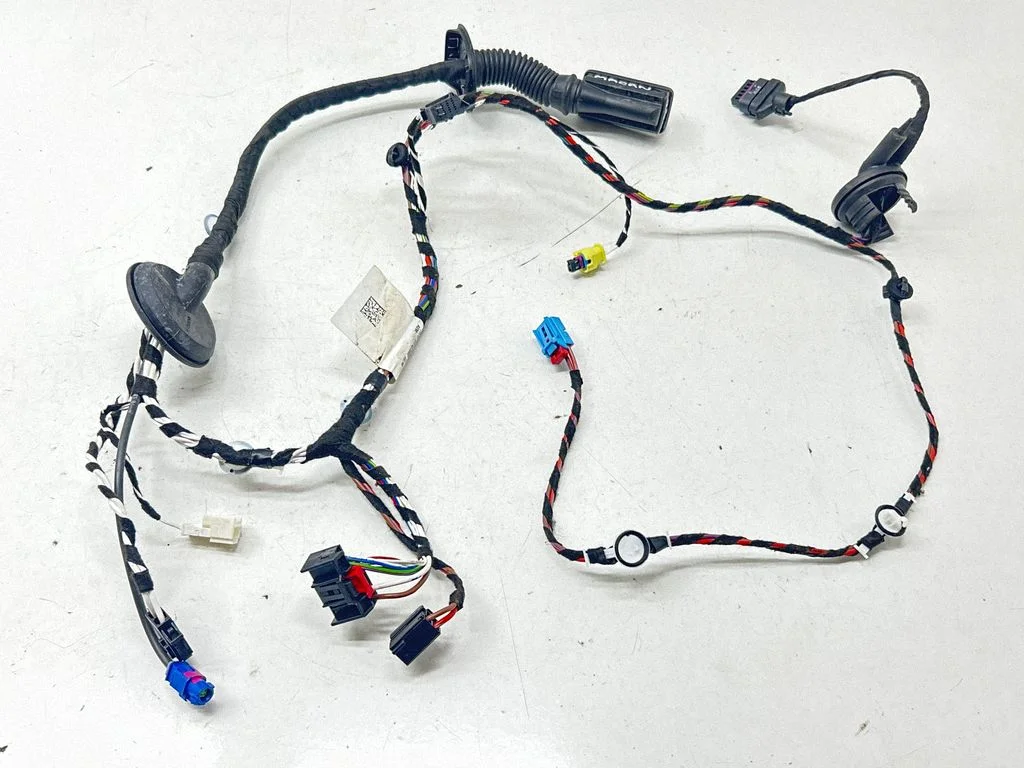Esiukse juhtmestik – Porsche Macan (95B) (2019-)
