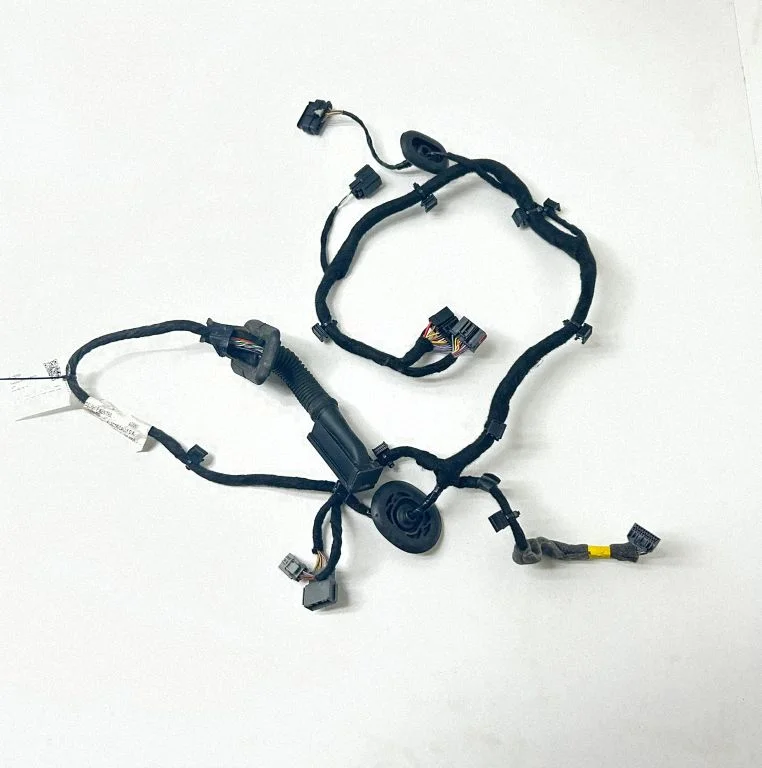 Esiukse juhtmestik 31398909