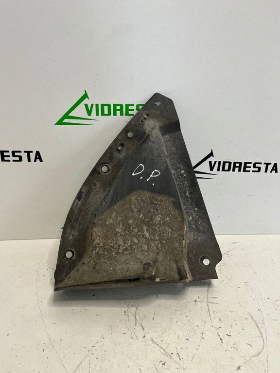 Front bumper skid plate/under tray D43N56114