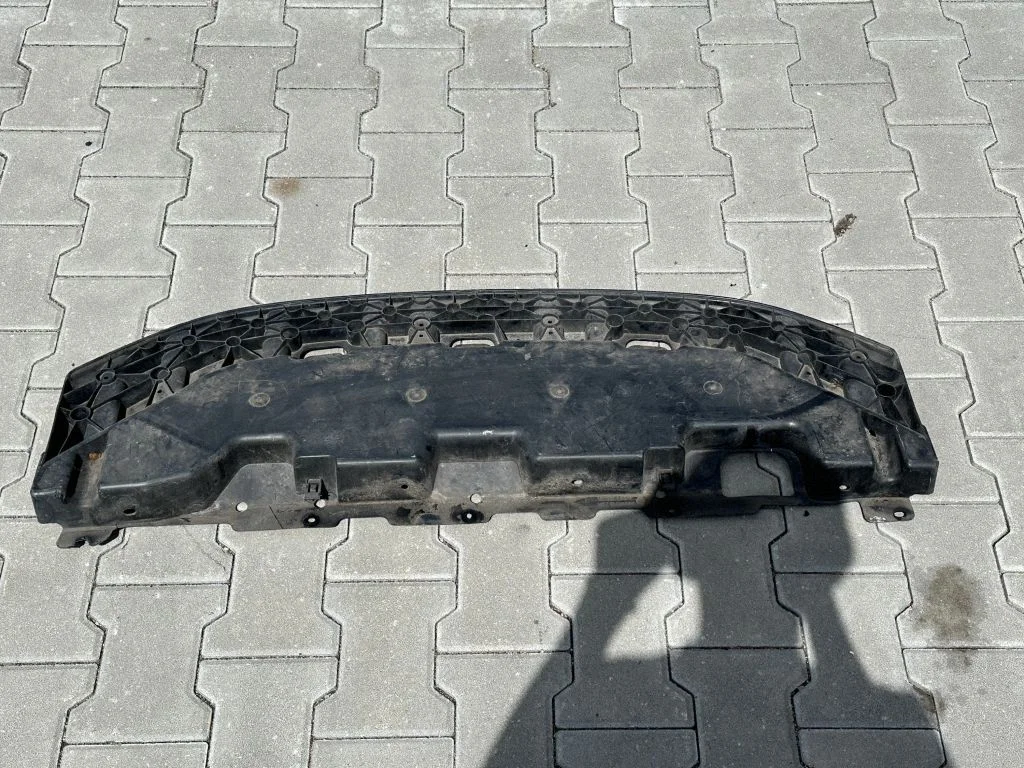 Esistange põhjakaitse – Nissan Leaf I (ZE0) (2010-2017)