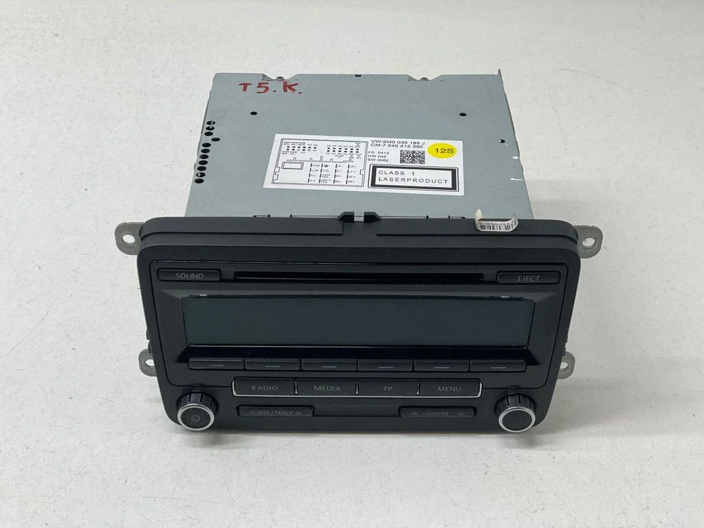 Radio/CD/DVD atskaņotājs/navigācija 5M0035186J