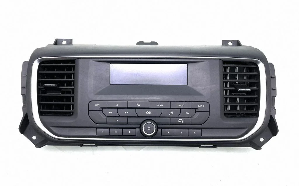 Radio/CD/DVD atskaņotājs/navigācija 982226458000