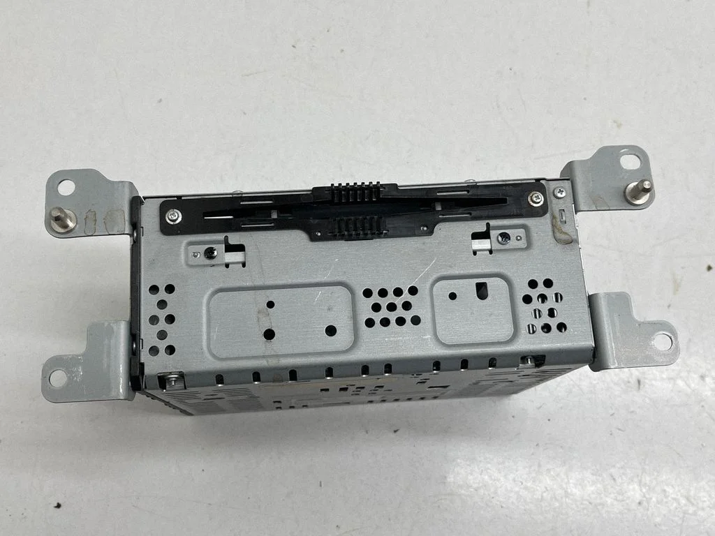 Raadio / CD/DVD-mängija / navigatsioon HS7T19C107PD