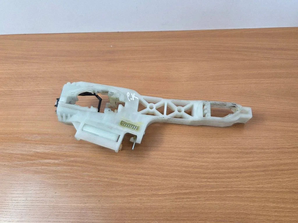 Front door exterior handle PA6GF30