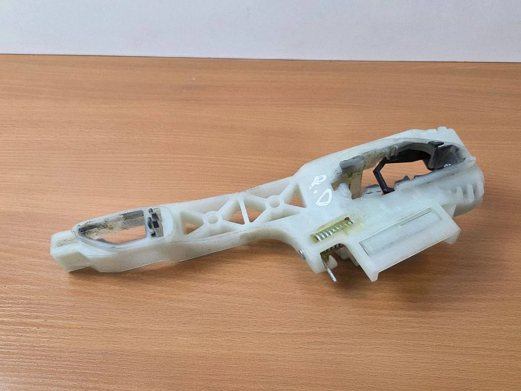 Front door exterior handle PA6GF30
