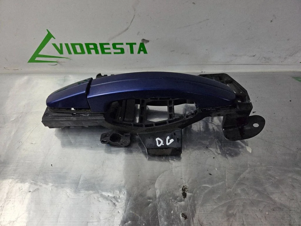 Esiukse välimine käepide PA6GF30