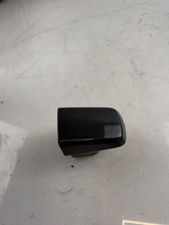 Tagaukse käepideme kate – Nissan Qashqai (2010-2014)
