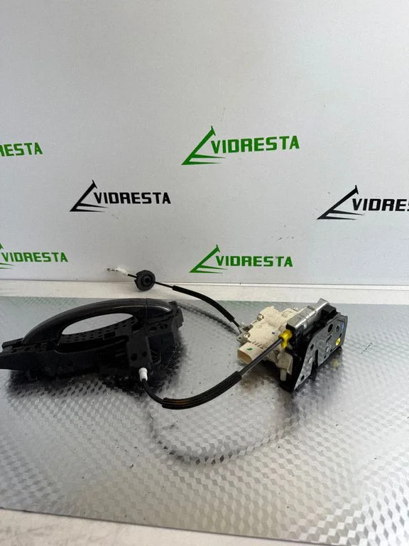 Aizmugurējā el. loga pacēlāja mehānisms bez motoriņa 8K1869305