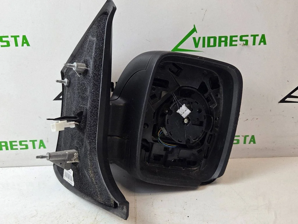 Esiukse elektriline välispeegel 963016900R