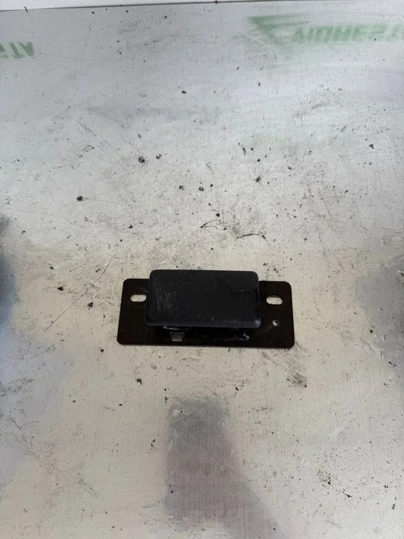 Laadimisukse luku vastus – Opel Vivaro (2014-2018)