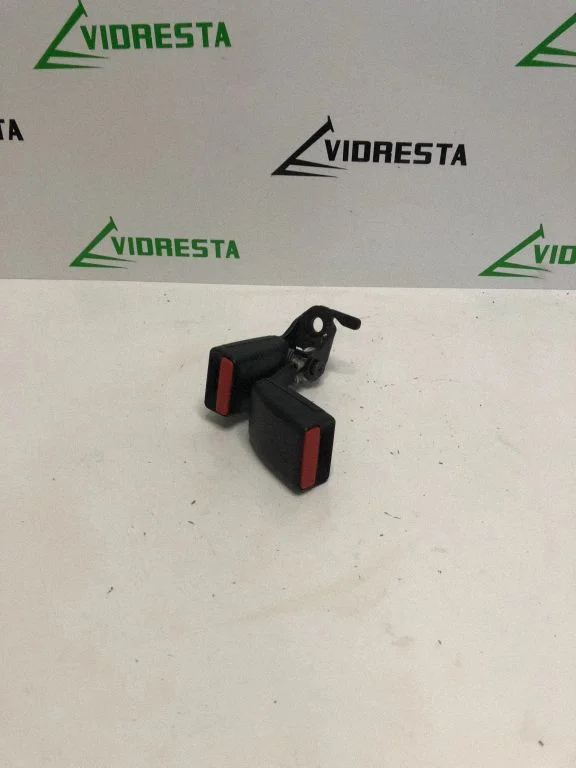 Vidējās drošības jostas sprādze (aizmugurē) 05615AEU