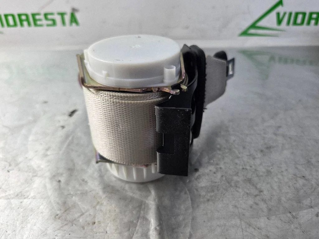 Middle seatbelt (rear) – BMW 6 Series F06 Gran coupe (2012-2018)