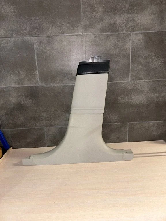 (B) pillar trim (bottom) – BMW 6 Series F06 Gran coupe (2012-2018)