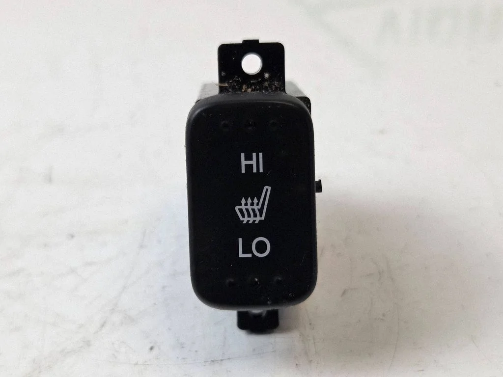 Seat heating switch – Honda CR-V (2013-2016)