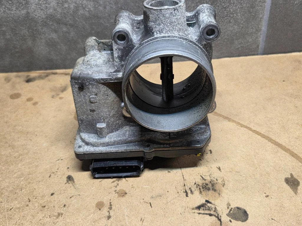 Throttle valve – Honda CR-V (2013-2016)