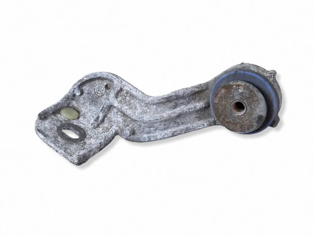 Radiator support slam panel bracket – Citroen C4 Grand Picasso (2013-2018)