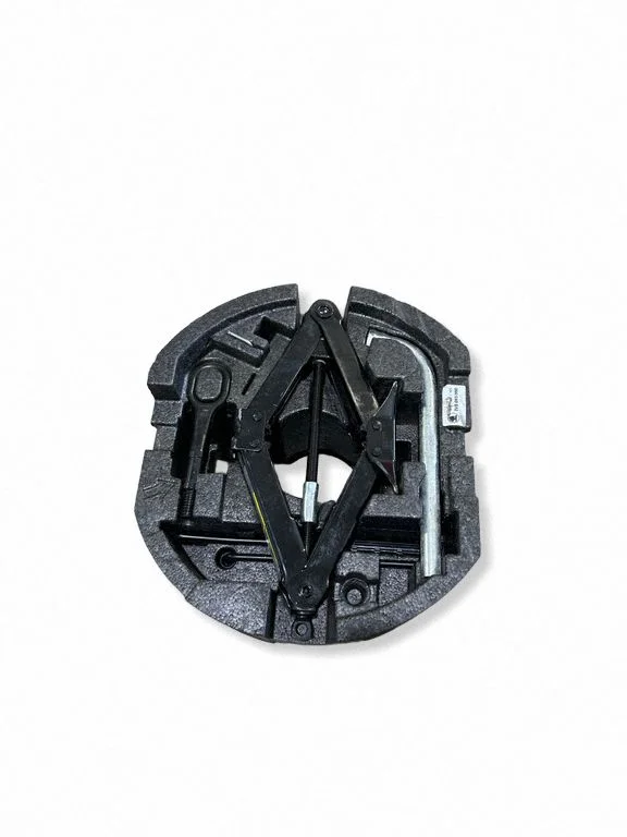 Spare wheel mounting bracket – Skoda Octavia Mk3 (5E) (2013-2019)