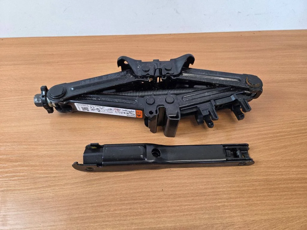Lift Jack JX7C17A078AA