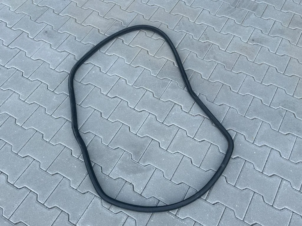 Esiukse tihend (ukse pool) – Opel Corsa D (2006-2014)