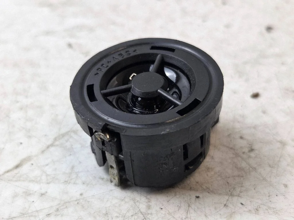 Front door high frequency speaker 1367824080