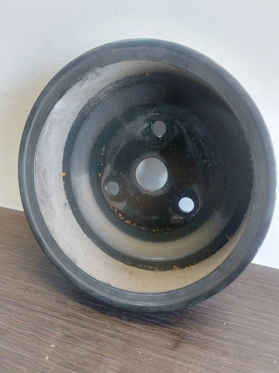 Koło pasowe pompy wody – Opel Astra J (2010-2015)
