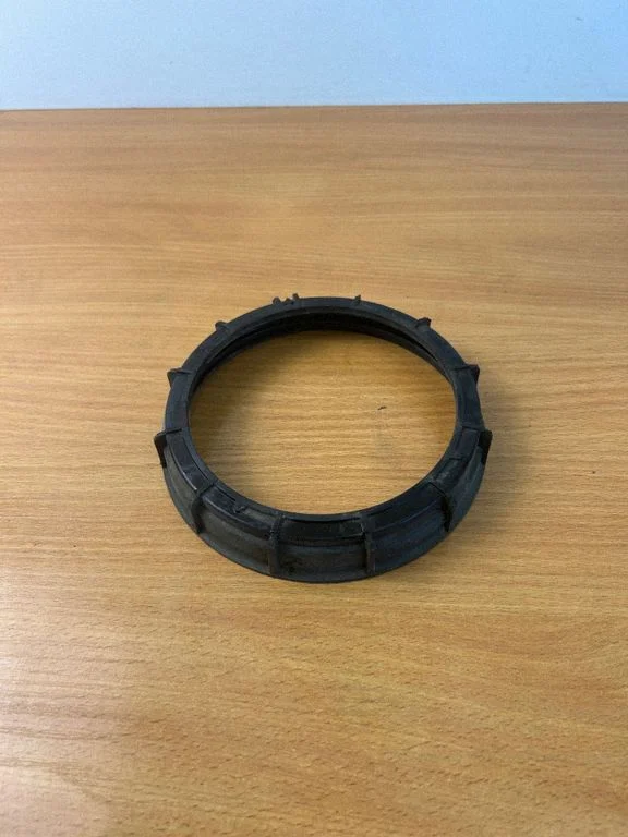 In tank fuel pump screw locking ring/nut 100108165