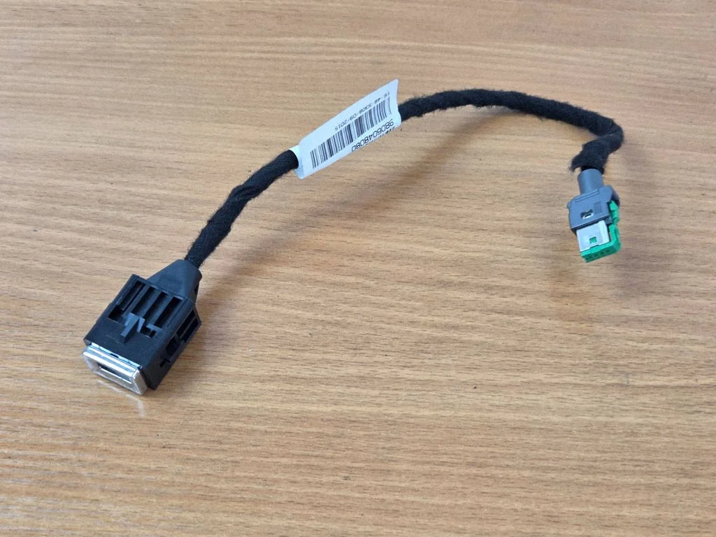 Gniazdo USB 9806048080
