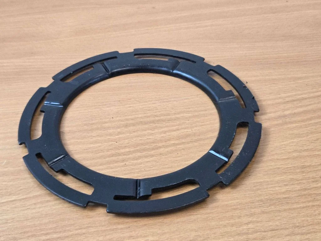 In tank fuel pump screw locking ring/nut 10825852