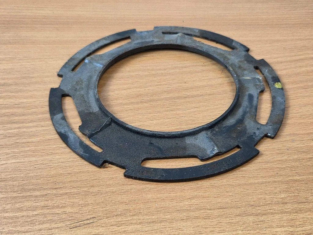 In tank fuel pump screw locking ring/nut 15776431
