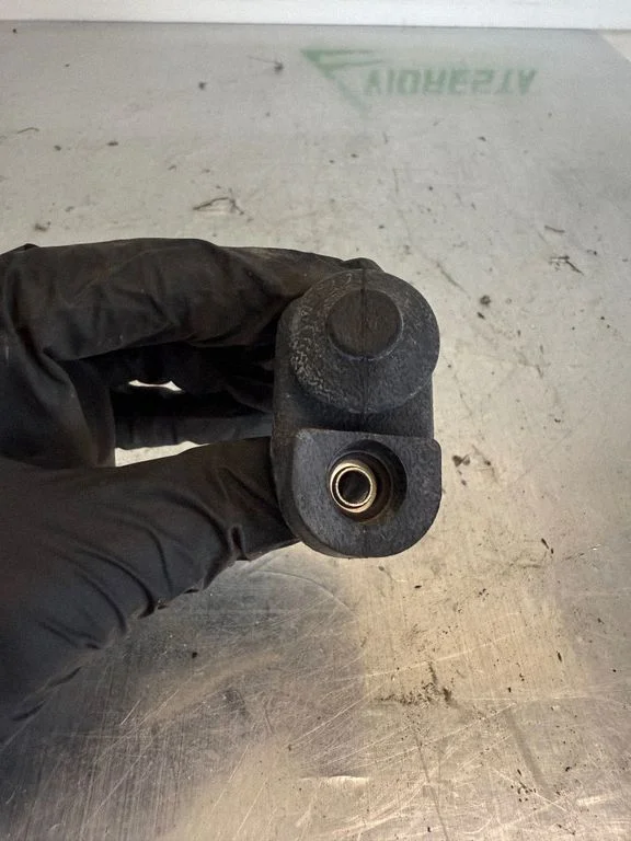 Rear door sensor – Nissan Leaf I (ZE0) (2010-2017)