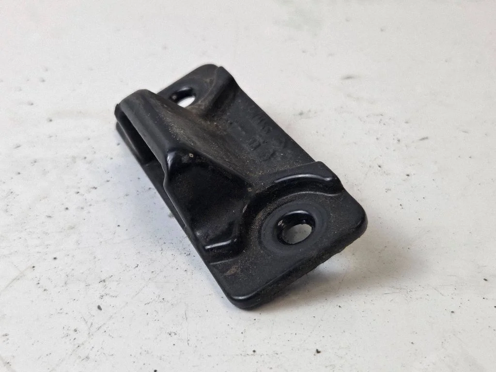 Sliding door latching motor – Nissan NV300 (2016-)