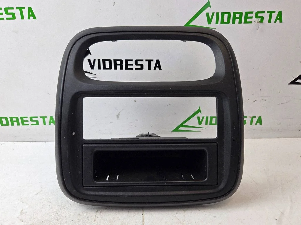 Armatuurlaua viimistlus 684758924R
