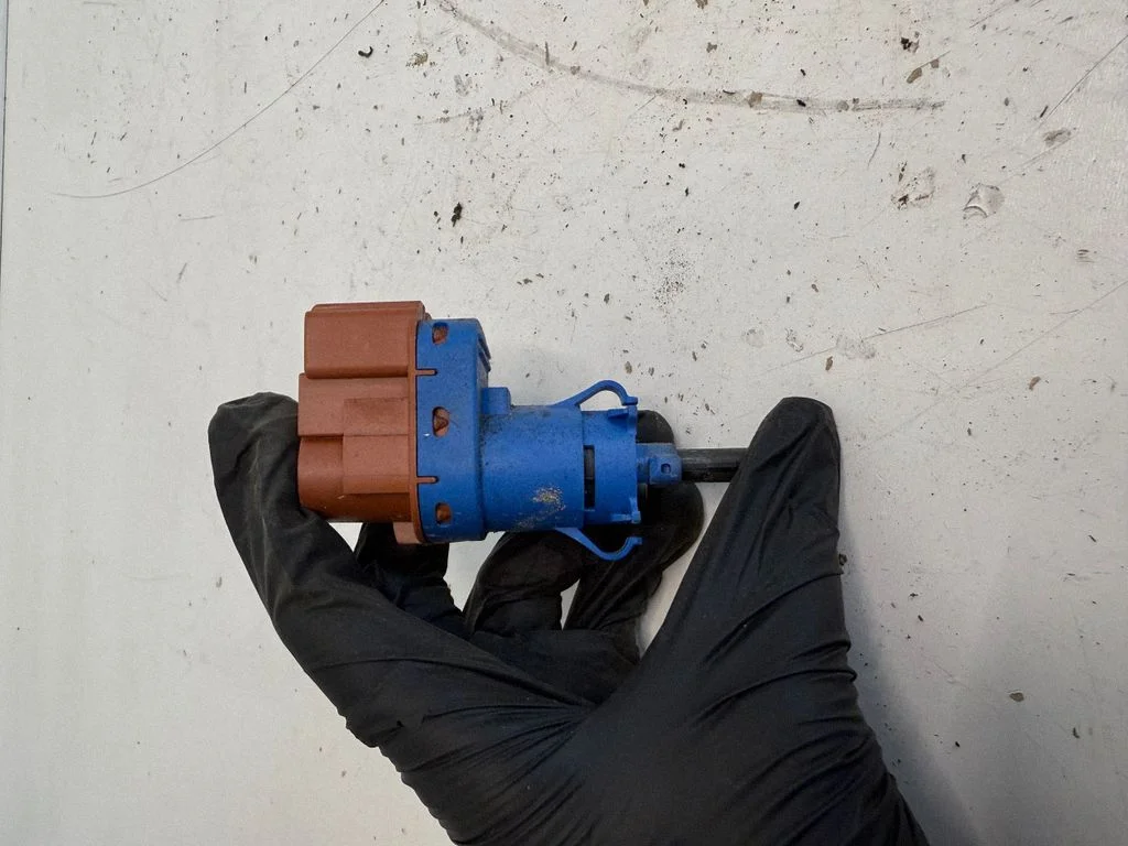 Brake pedal sensor switch