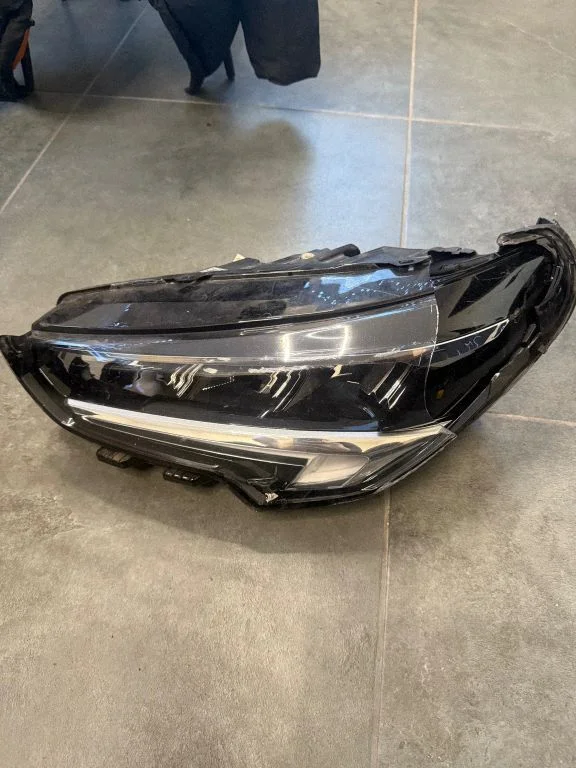 Esituli – Opel Corsa F (2019-)