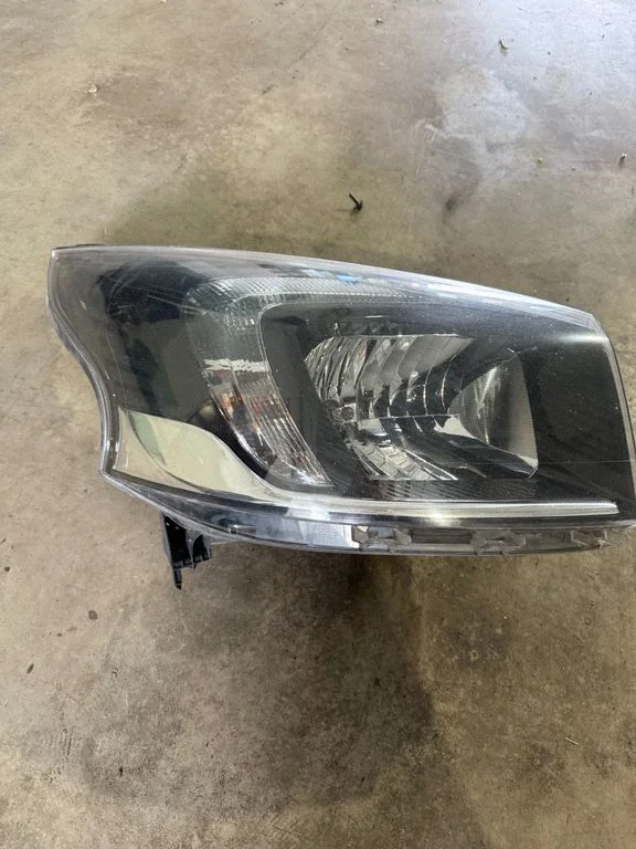 Headlight/headlamp 260107291R