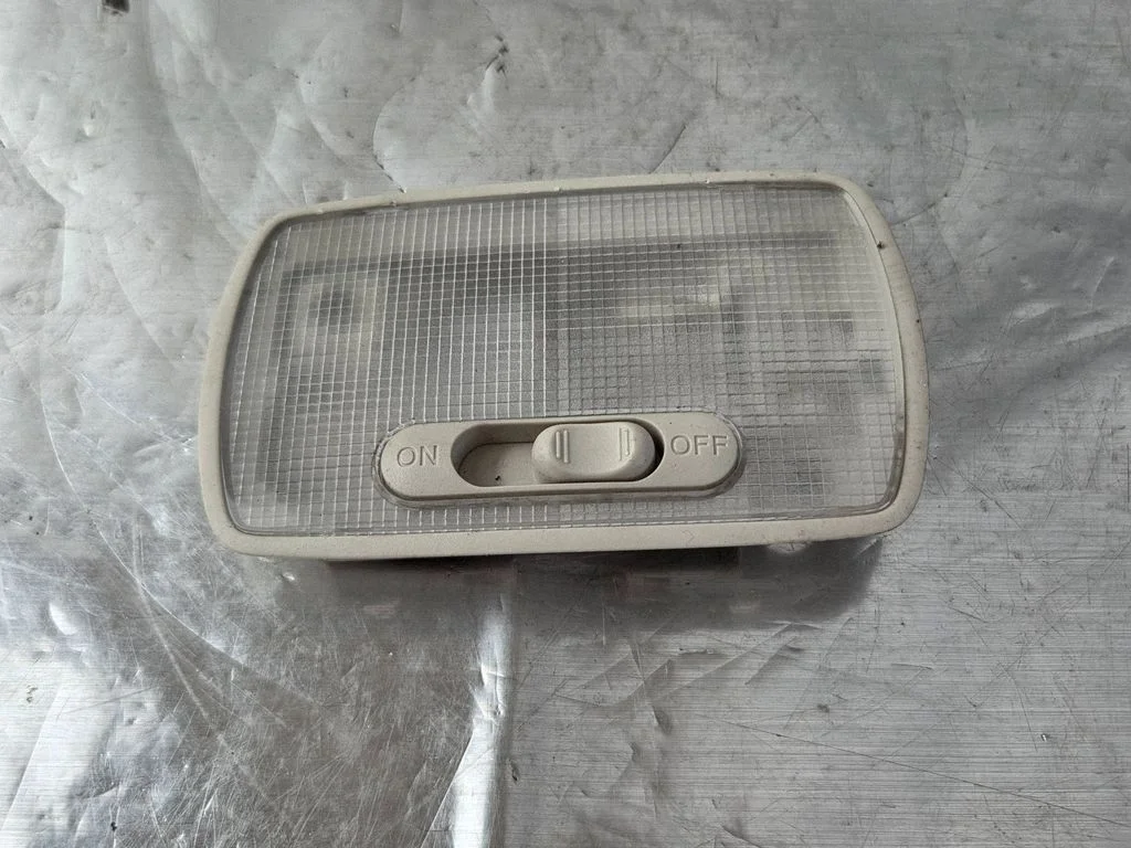 Rear seat light – Honda CR-V (2013-2016)