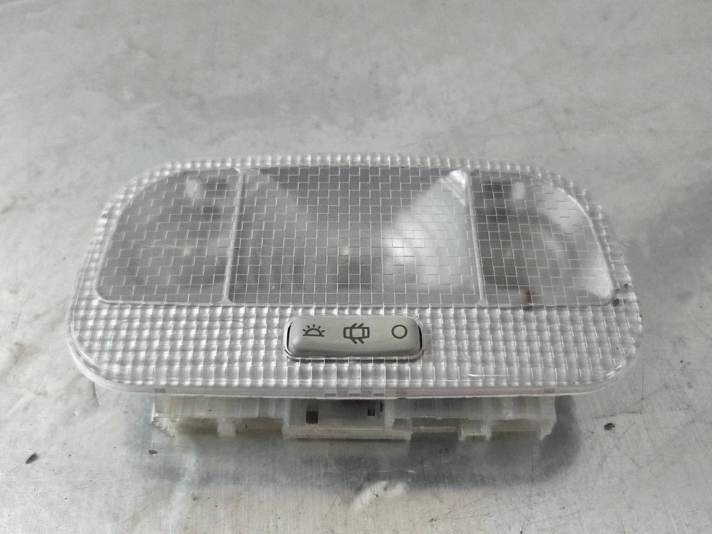 Rear seat light 9663069980