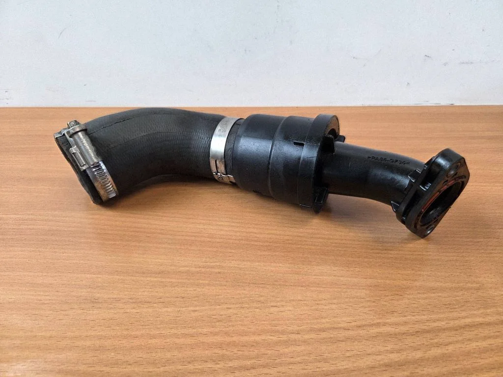 Intercooler hose/pipe JV216C646BB
