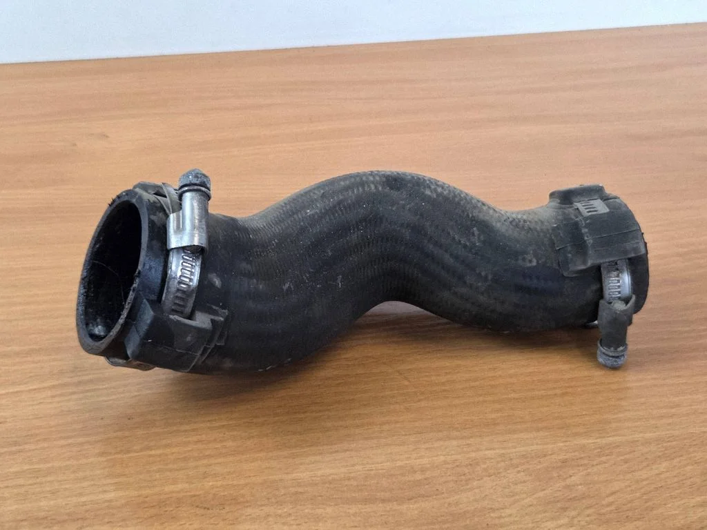 Intercooler hose/pipe 282742A440