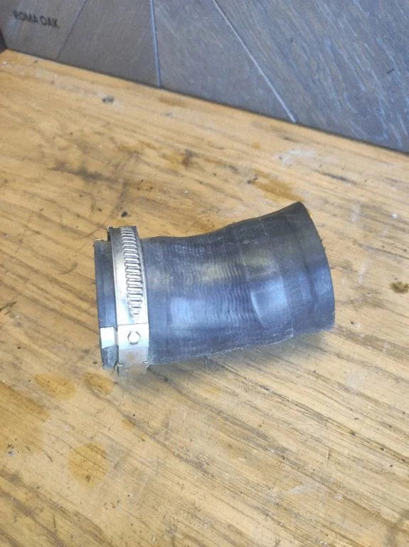 Intercooler hose/pipe 1K0145328T