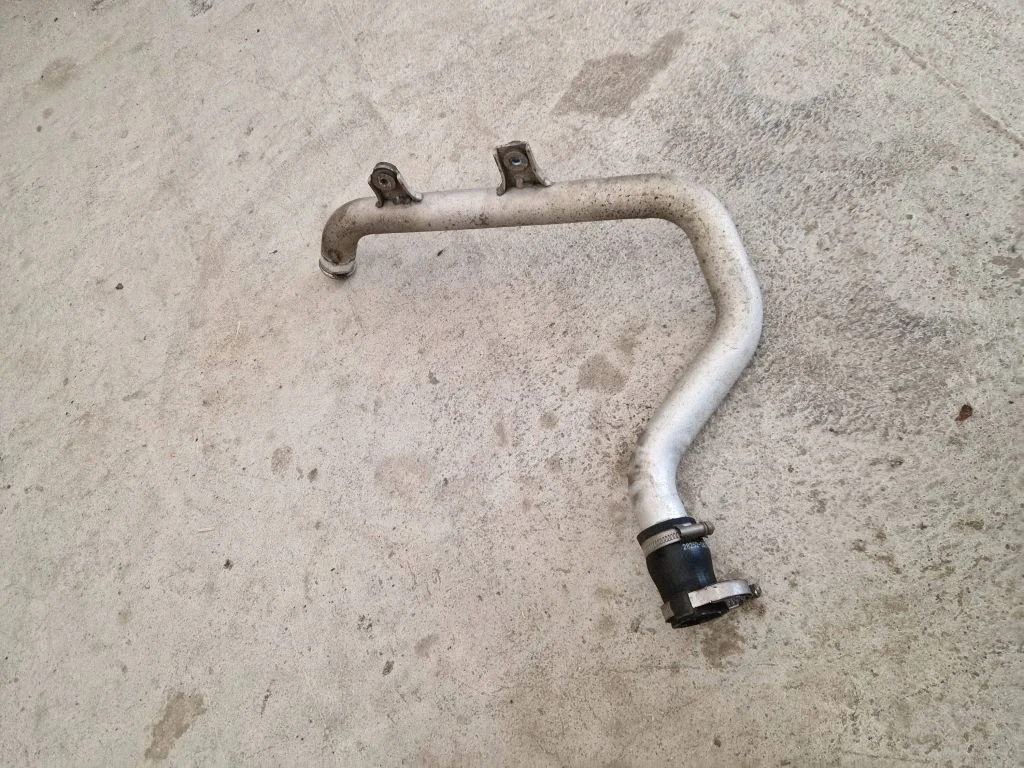 Vahejahuti voolik (-ud)/ toru (-d) – Hyundai i20 Active (2016-2021)