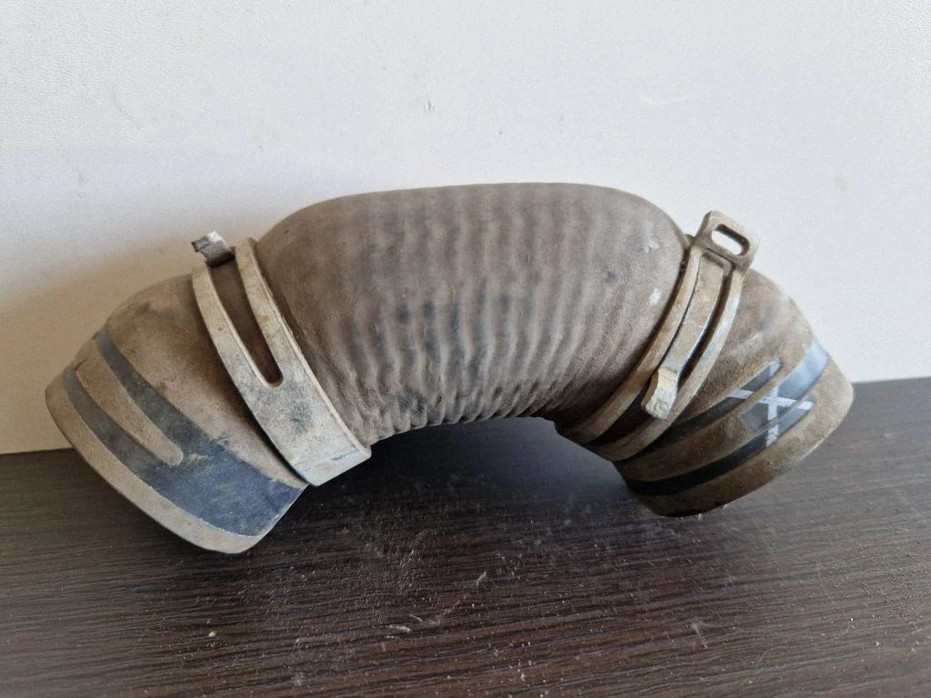 Intercooler hose/pipe