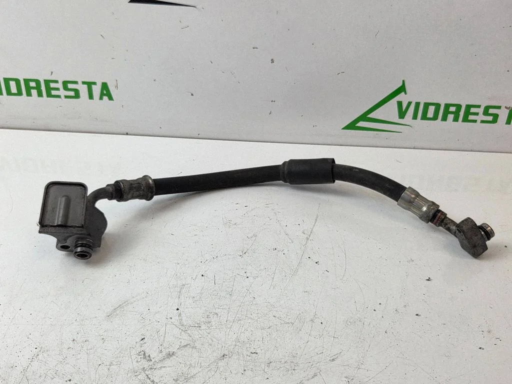 Air conditioning (A/C) pipe/hose – Honda CR-V (2013-2016)