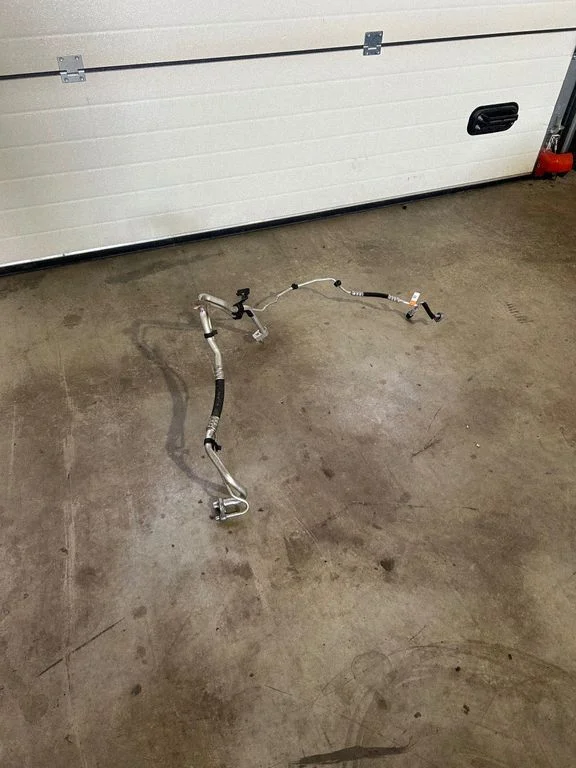 Air conditioning (A/C) pipe/hose JX6119A834PB