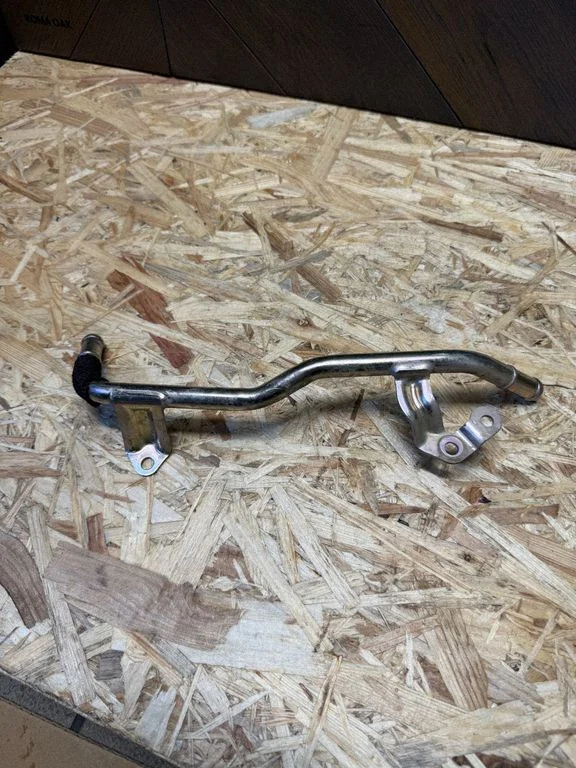 Air conditioning (A/C) pipe/hose