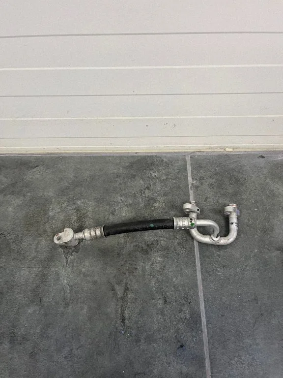 Air conditioning (A/C) pipe/hose F81393