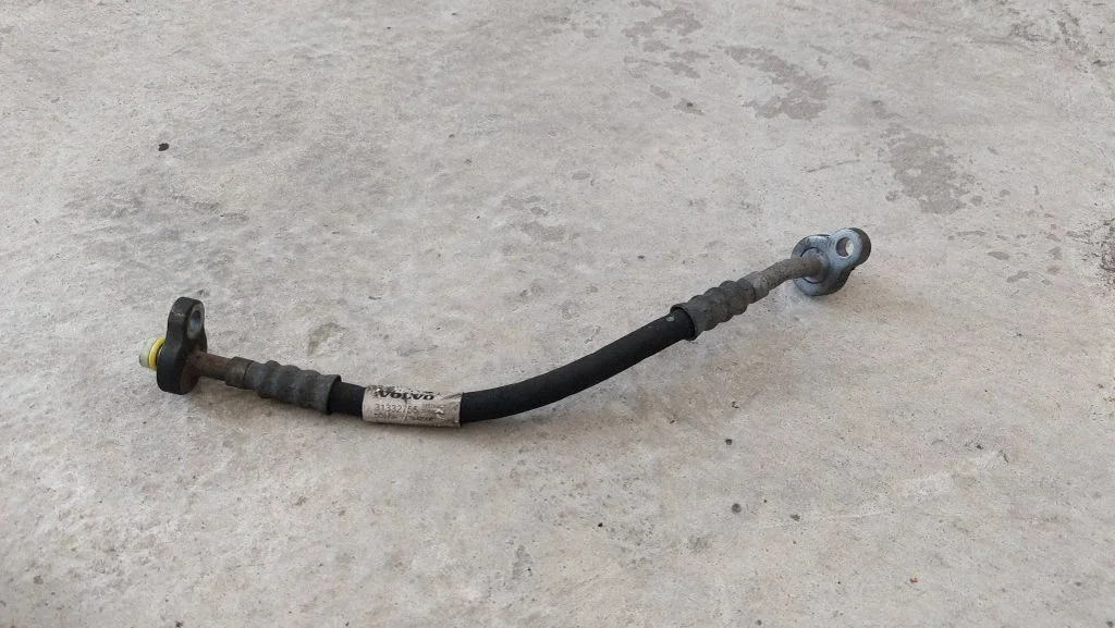 Air conditioning (A/C) pipe/hose – Volvo V60 (2011-2013)